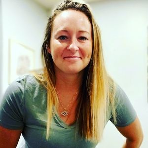 Meet your Posher, Cassandra